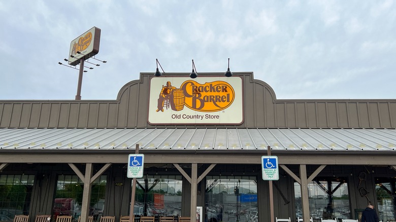 Cracker Barrel store