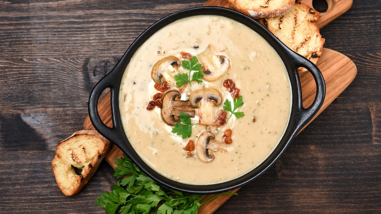 Creamy mushroom soup