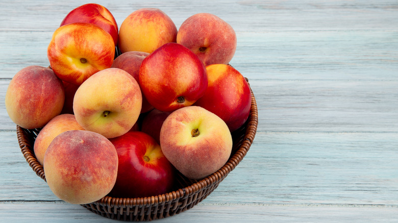 Bowl of peaches and nectarines