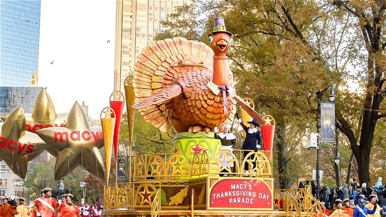 Macy's Thanksgiving day parade turkey float