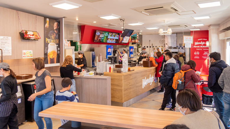 Wendy's interior full of customers
