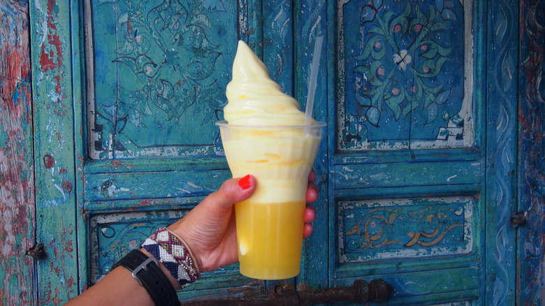 Dole Whip float