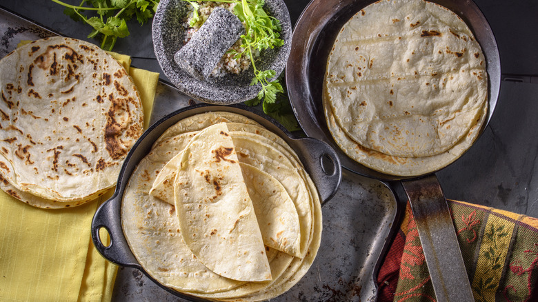 Tortillas with molcajete