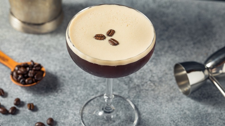 Espresso martini in coupe