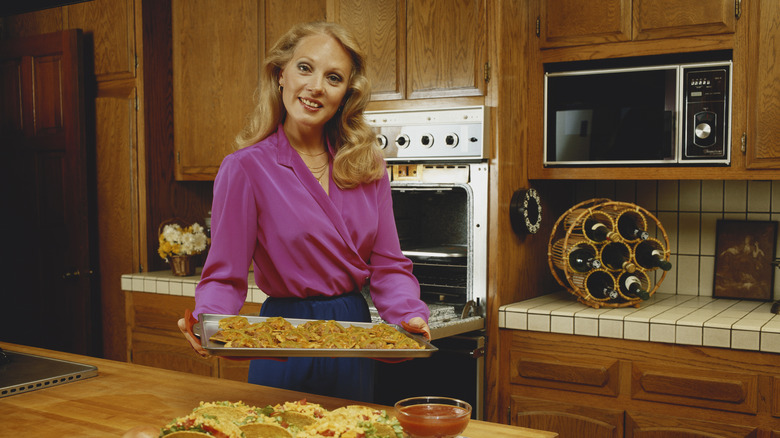 80s style kitchen