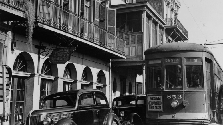 Black and white photo of a streetcar in New Orleans