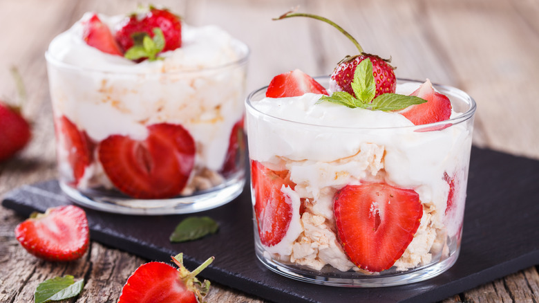 bowls of Eton mess