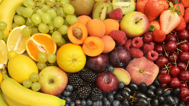 Fresh fruit in pile