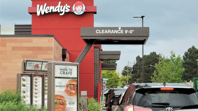 Busy Wendy's drive-thru