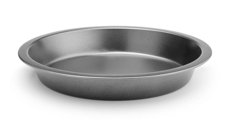 Metal pie pan