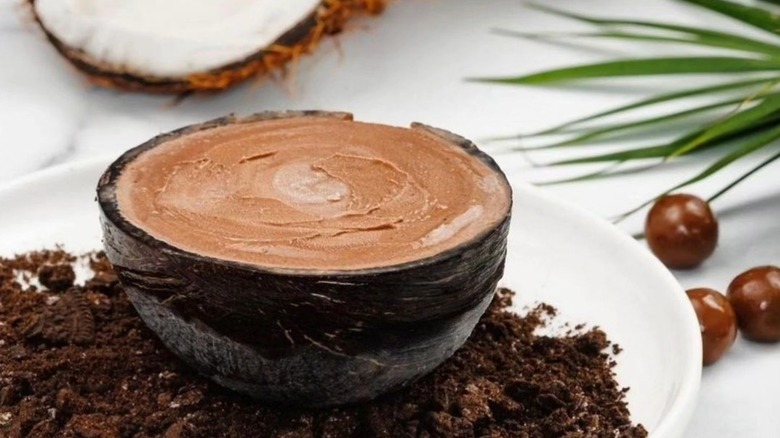 sorbet in coconut shell