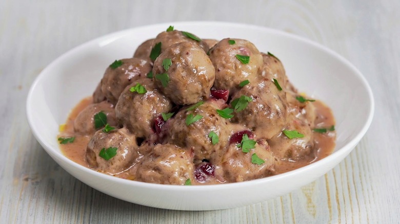 meatballs covered in gravy