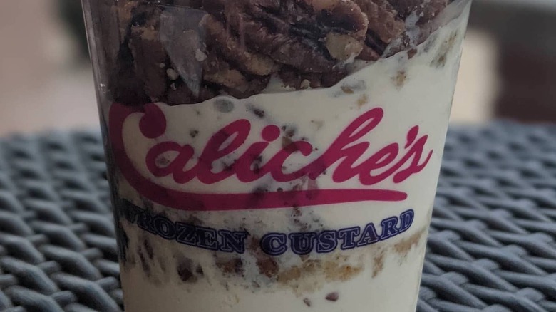 Caliche's green chile sundae close-up
