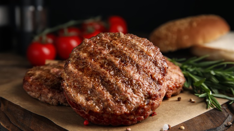 Burger patties on plate 