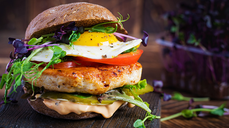 gourmet egg and turkey burger
