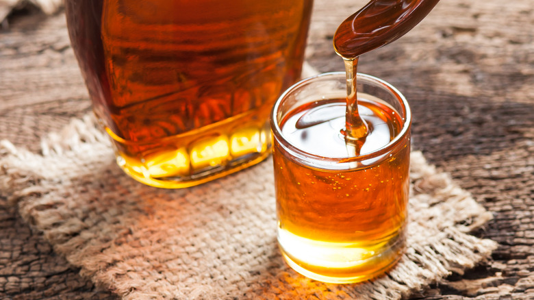 maple syrup in glass