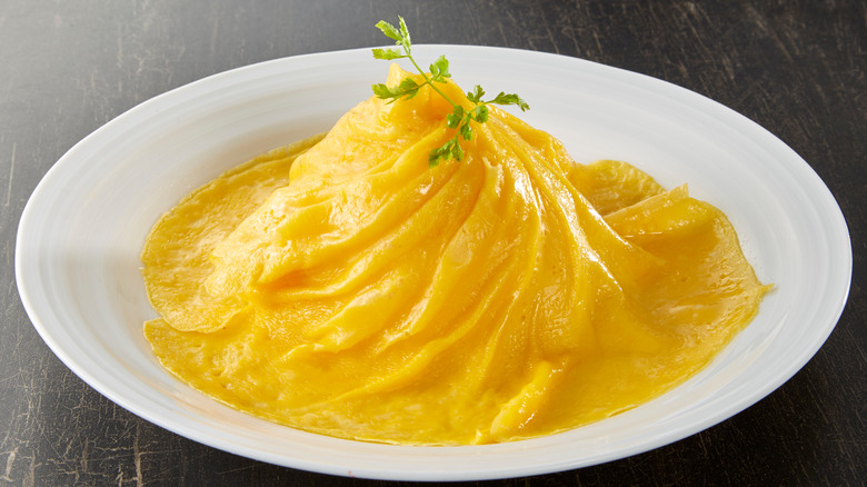 tornado omelet on a plate