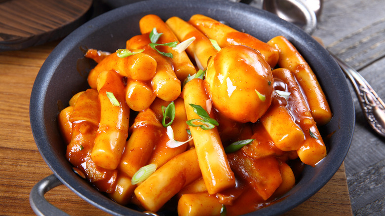 Fresh tteokbokki in a pan
