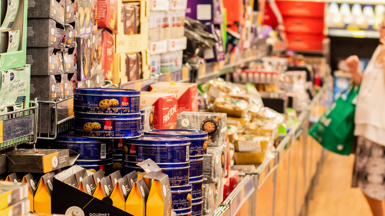 Aldi snack aisle