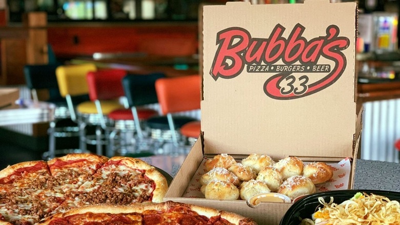 Bubba's 33 food on table