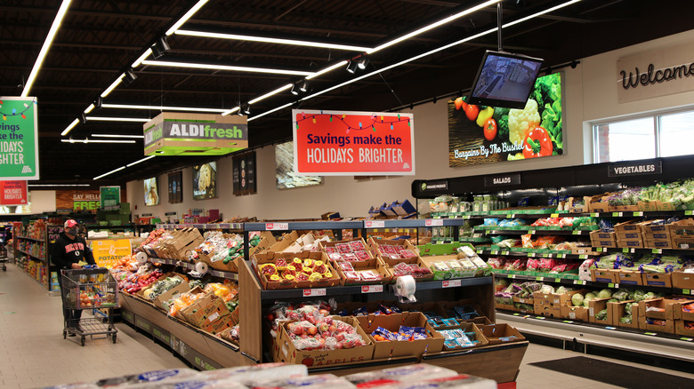 Aldi grocery store
