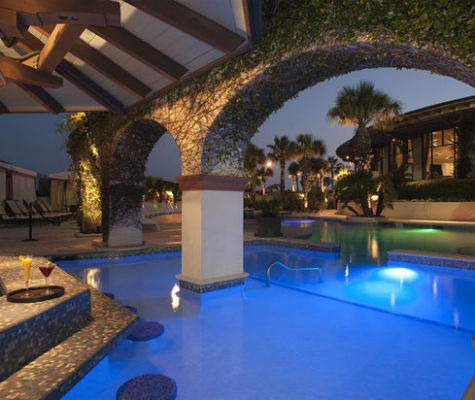 The Most Gorgeous Swim-Up Bars in the World