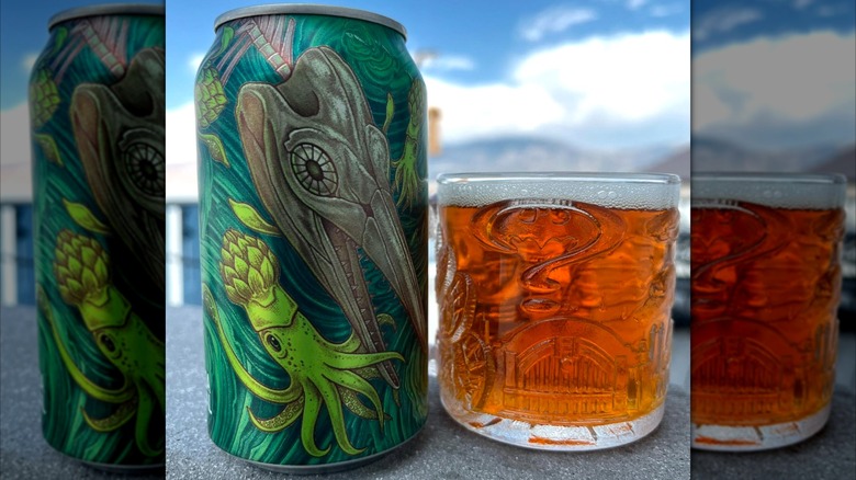 can and glass of Icky ipa outside