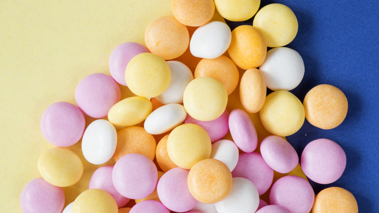 pink and orange Mentos