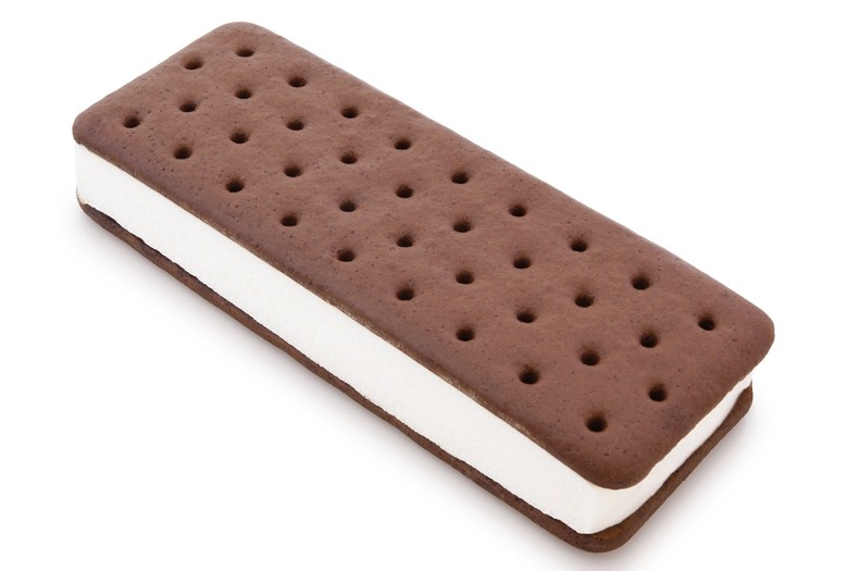 Maine: Ice Cream Sandwich