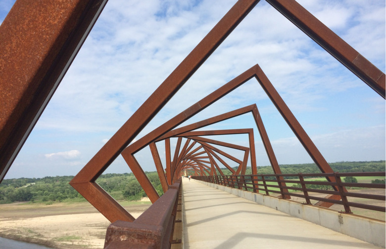 Iowa: High Trestle Trail Bridge