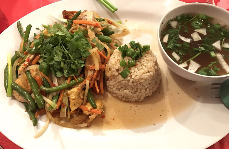 Virginia: Phoenix Garden Vegetarian Restaurant (Richmond)