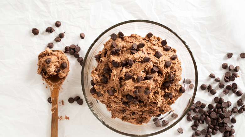 Bowl of cookie dough with chocolate chips