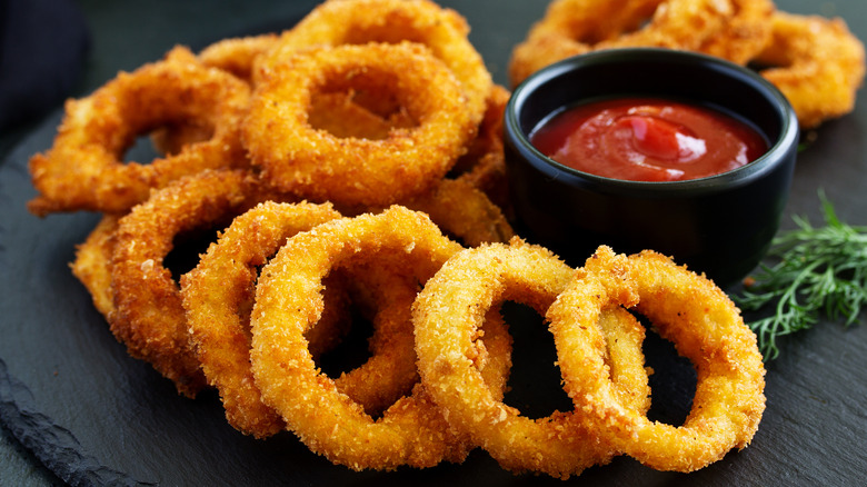 Fried onion rings