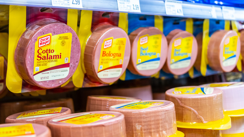 Oscar Mayer brand cold cuts in a supermarket refrigerated shelf