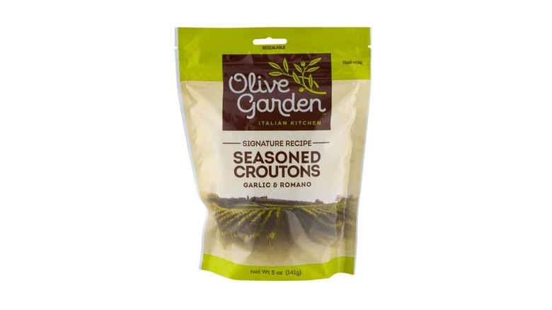 Olive Garden croutons packaging