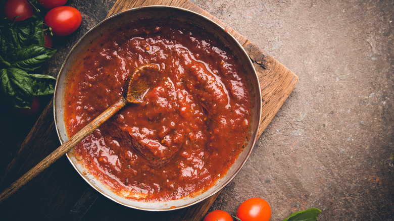tomato sauce in pan