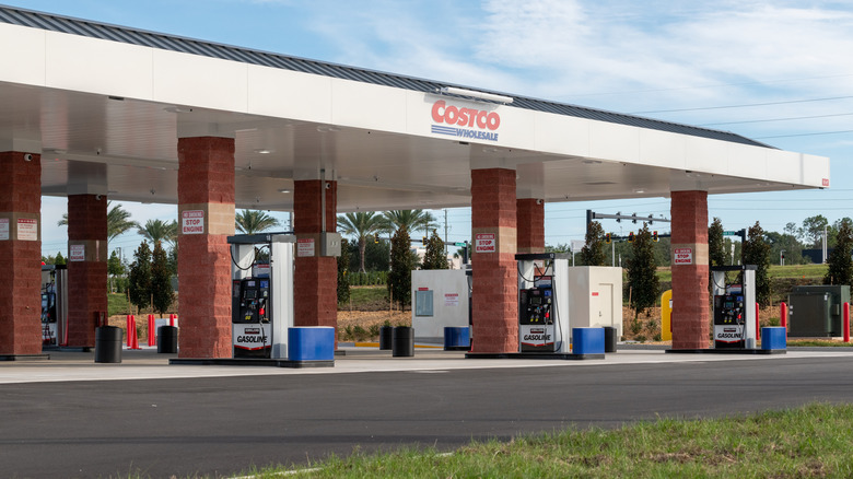 Costco gas pumps