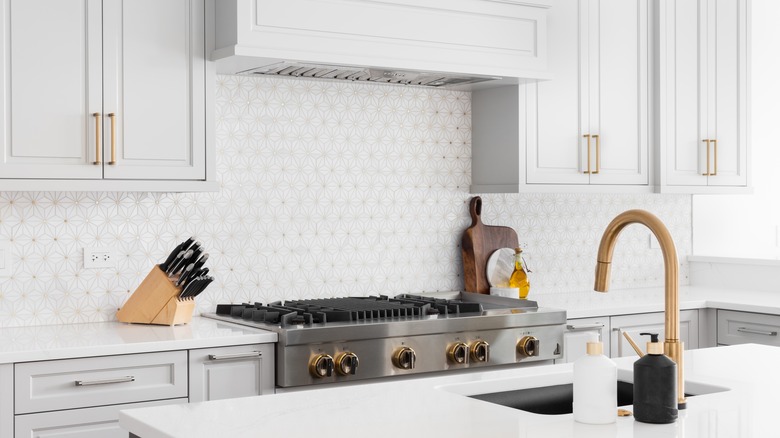 Kitchen with quartz countertops
