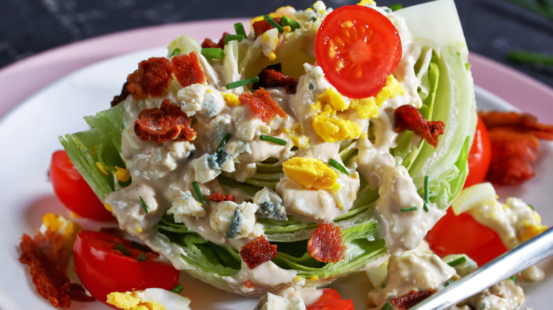 Wedge salad with chives