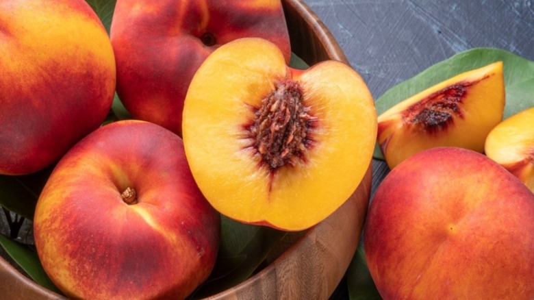 Fresh peaches in a bowl