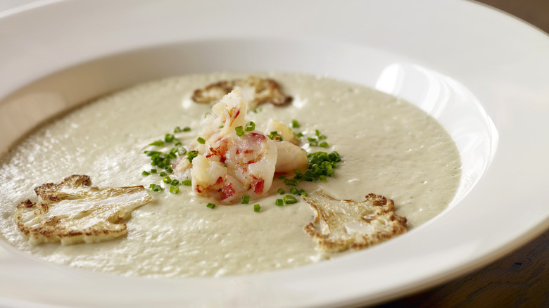 cauliflower soup with roasted cauliflower