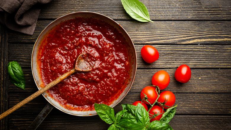 Fresh tomato sauce