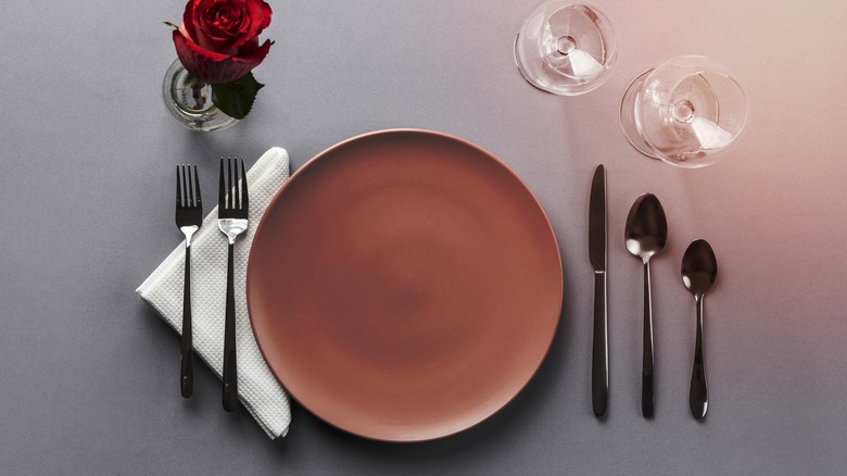 plated dinner setting