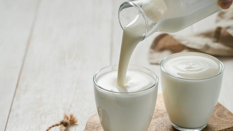 Heavy cream in small glasses