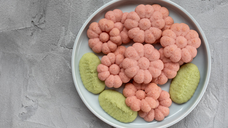 flower spritz cookies on plate