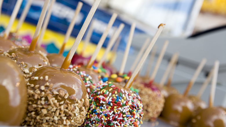 Caramel apples