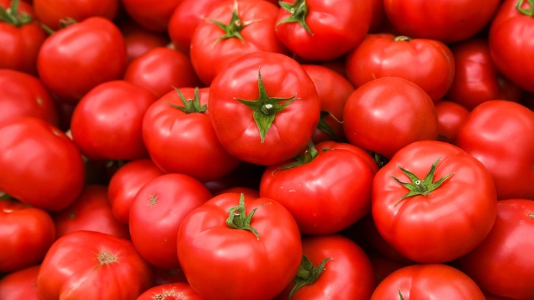 Pile of tomatoes