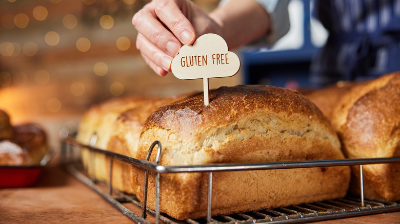 Bread with gluten-free label