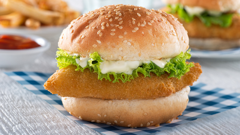 Crispy fish sandwich
