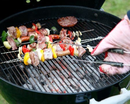 Grilling kebabs